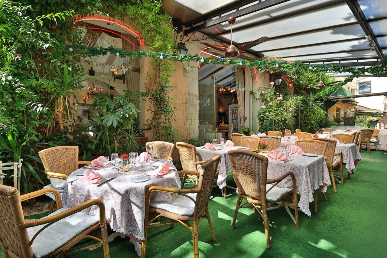 Logis Le Relais Imperial Otel Saint-Vallier-de-Thiey Dış mekan fotoğraf