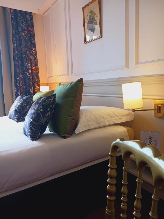 Logis Le Relais Imperial Otel Saint-Vallier-de-Thiey Dış mekan fotoğraf