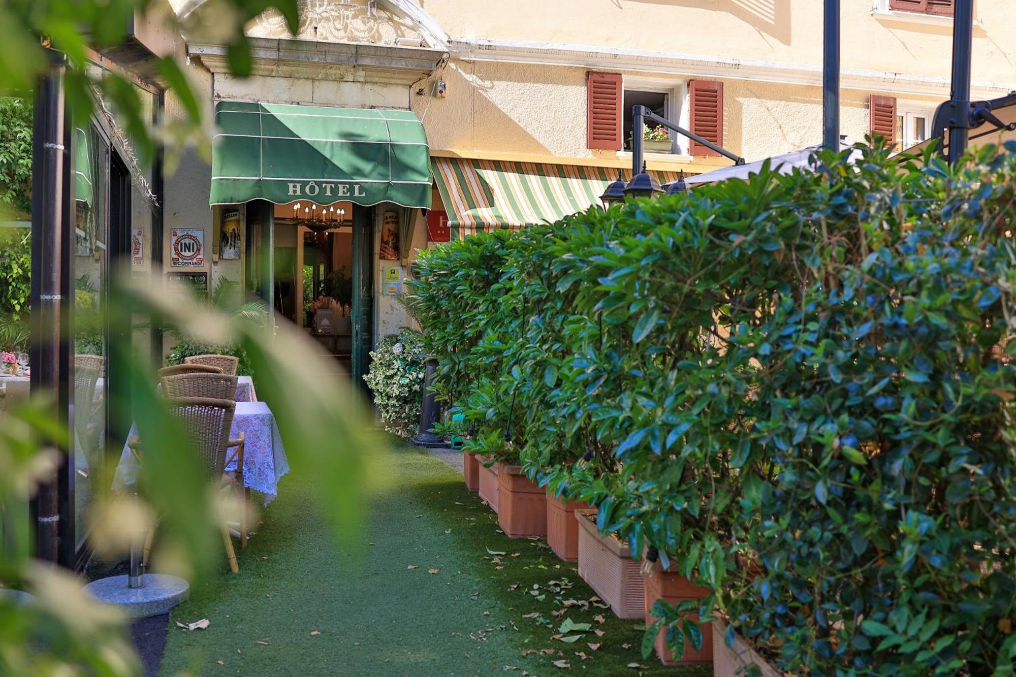 Logis Le Relais Imperial Otel Saint-Vallier-de-Thiey Dış mekan fotoğraf