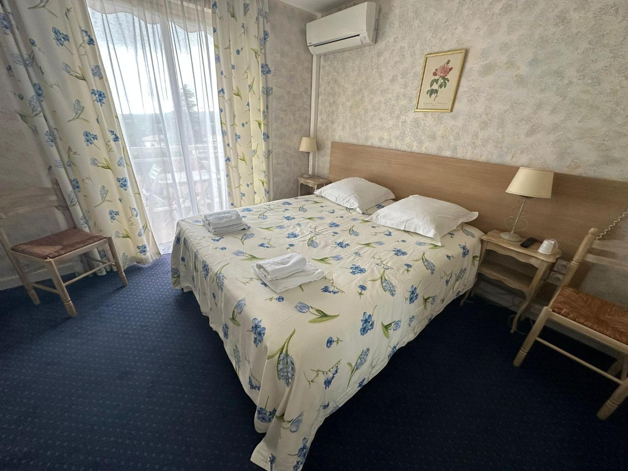 Logis Le Relais Imperial Otel Saint-Vallier-de-Thiey Dış mekan fotoğraf