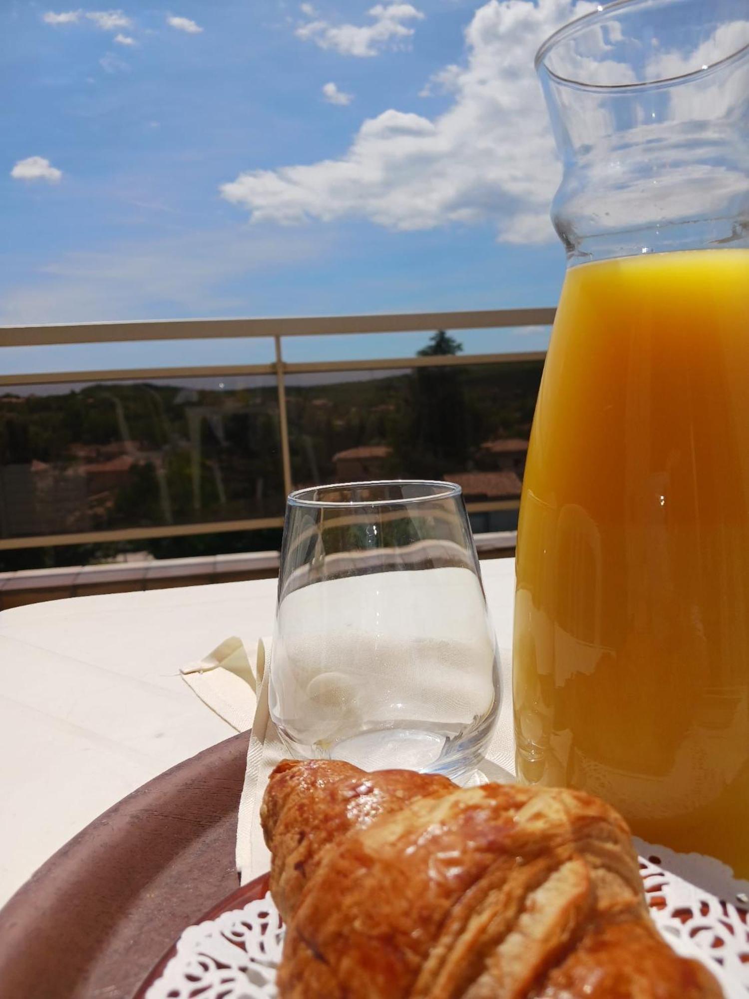 Logis Le Relais Imperial Otel Saint-Vallier-de-Thiey Dış mekan fotoğraf