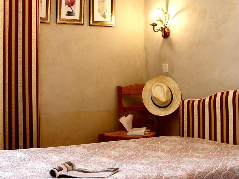 Logis Le Relais Imperial Otel Saint-Vallier-de-Thiey Dış mekan fotoğraf